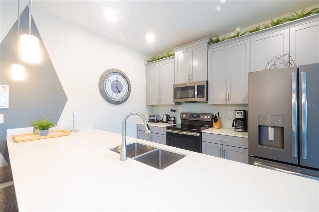 For Sale: $419,900 (5 beds, 4 baths, 2167 Square Feet)