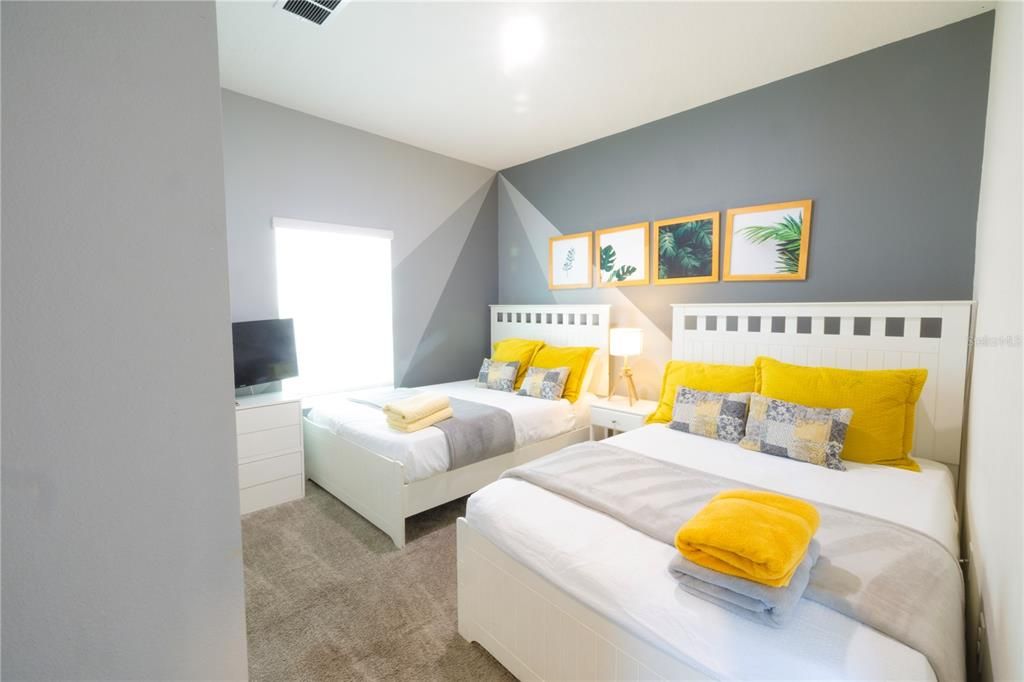 For Sale: $419,900 (5 beds, 4 baths, 2167 Square Feet)