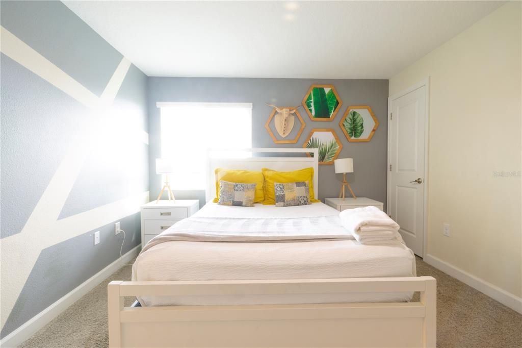 For Sale: $419,900 (5 beds, 4 baths, 2167 Square Feet)