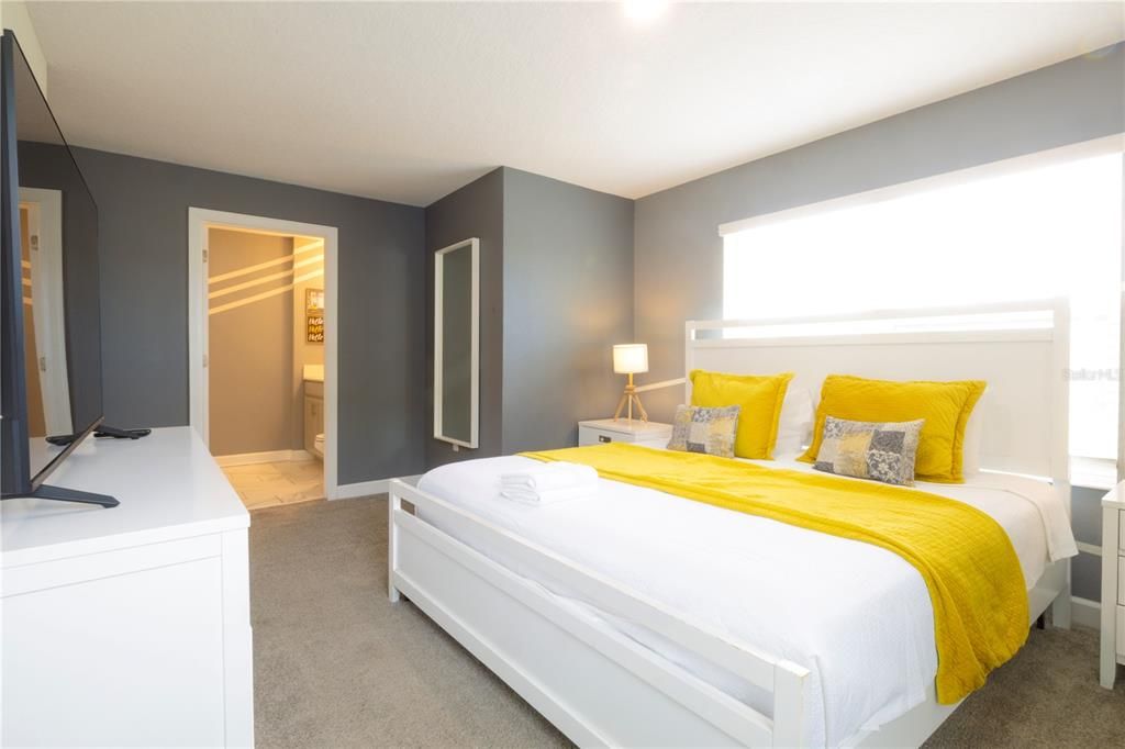 For Sale: $419,900 (5 beds, 4 baths, 2167 Square Feet)