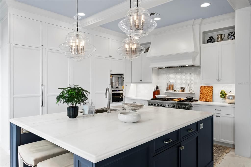 En Venta: $3,695,000 (4 camas, 2 baños, 3524 Pies cuadrados)