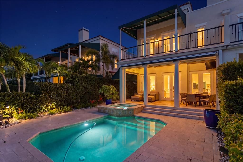 En Venta: $3,695,000 (4 camas, 2 baños, 3524 Pies cuadrados)