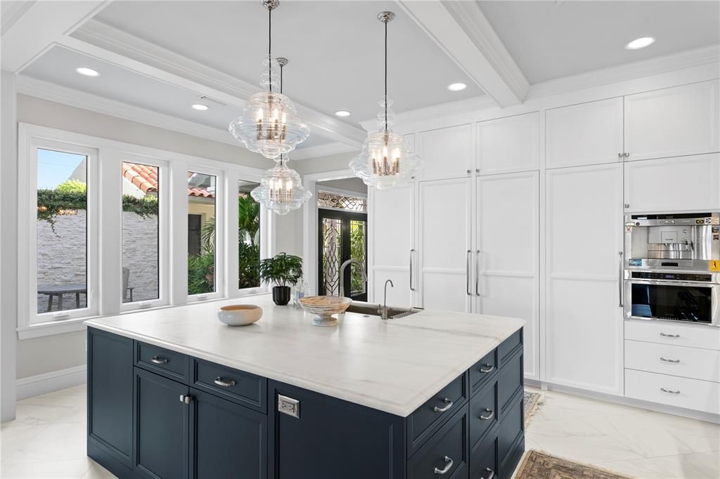 En Venta: $3,695,000 (4 camas, 2 baños, 3524 Pies cuadrados)