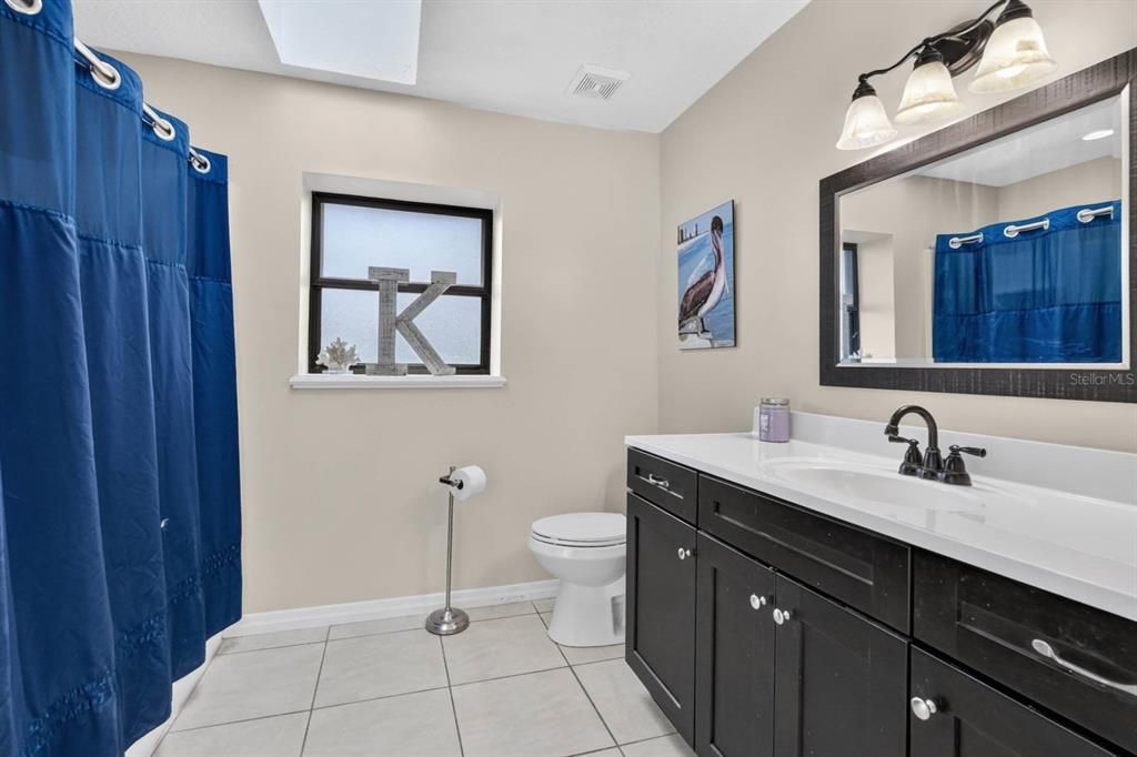 For Sale: $569,500 (3 beds, 2 baths, 1644 Square Feet)
