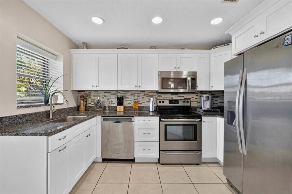 For Sale: $569,500 (3 beds, 2 baths, 1644 Square Feet)