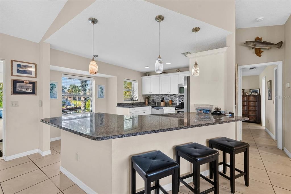 For Sale: $569,500 (3 beds, 2 baths, 1644 Square Feet)