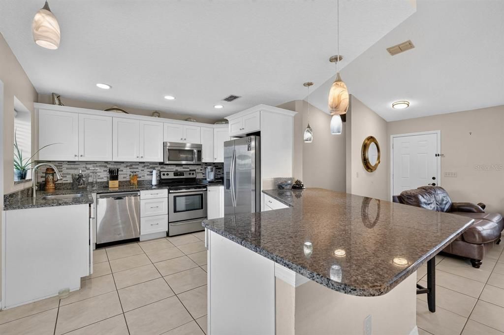 For Sale: $569,500 (3 beds, 2 baths, 1644 Square Feet)