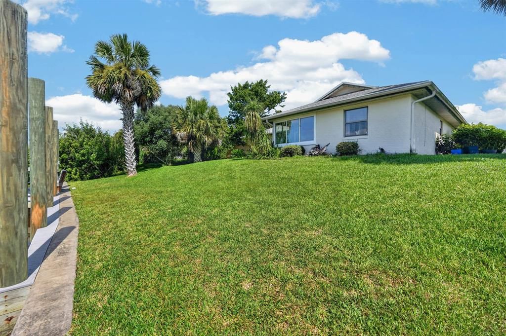 For Sale: $569,500 (3 beds, 2 baths, 1644 Square Feet)