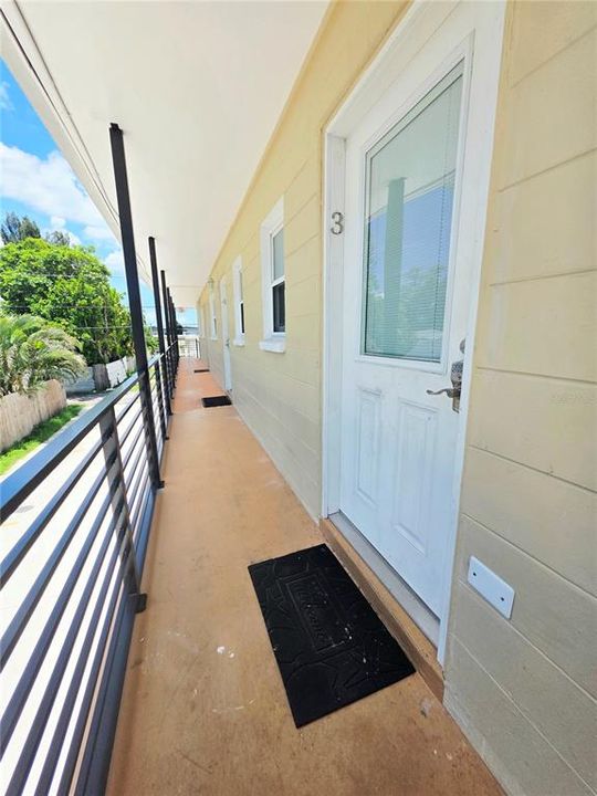 For Rent: $1,450 (1 beds, 1 baths, 480 Square Feet)