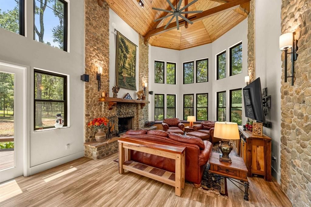 For Sale: $2,900,000 (4 beds, 3 baths, 3298 Square Feet)