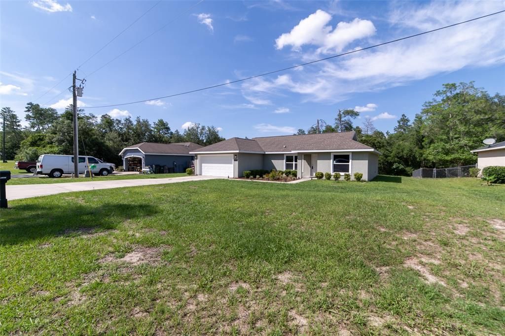 For Rent: $1,700 (3 beds, 2 baths, 1406 Square Feet)