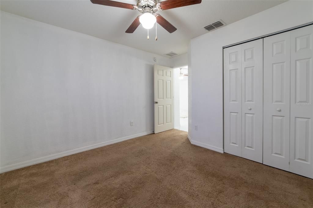 For Rent: $1,700 (3 beds, 2 baths, 1406 Square Feet)