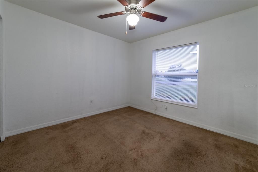 For Rent: $1,700 (3 beds, 2 baths, 1406 Square Feet)