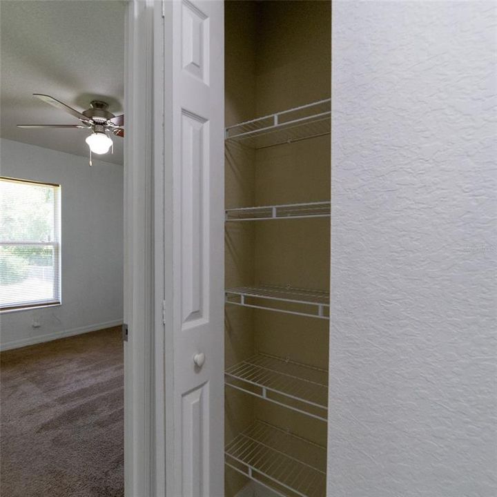 For Rent: $1,700 (3 beds, 2 baths, 1406 Square Feet)