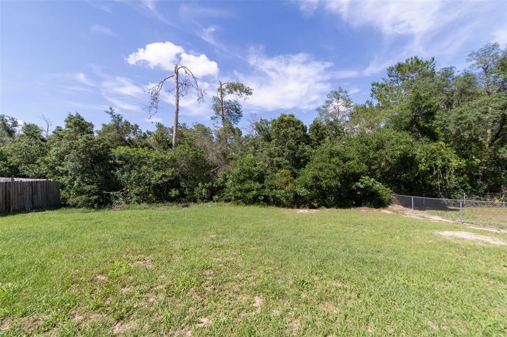 For Rent: $1,700 (3 beds, 2 baths, 1406 Square Feet)