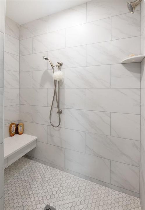 For Sale: $335,000 (2 beds, 2 baths, 1191 Square Feet)