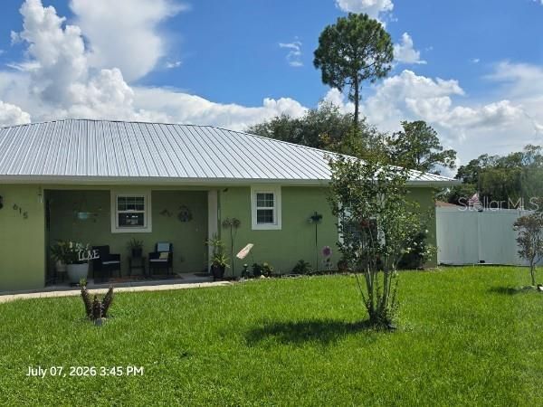 For Sale: $335,000 (2 beds, 2 baths, 1191 Square Feet)