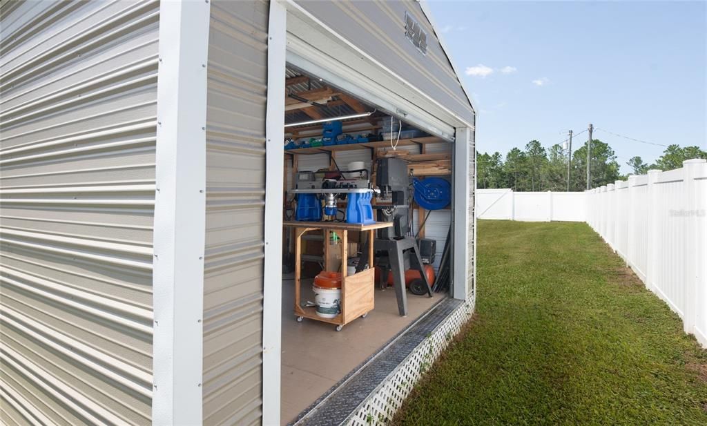 For Sale: $335,000 (2 beds, 2 baths, 1191 Square Feet)