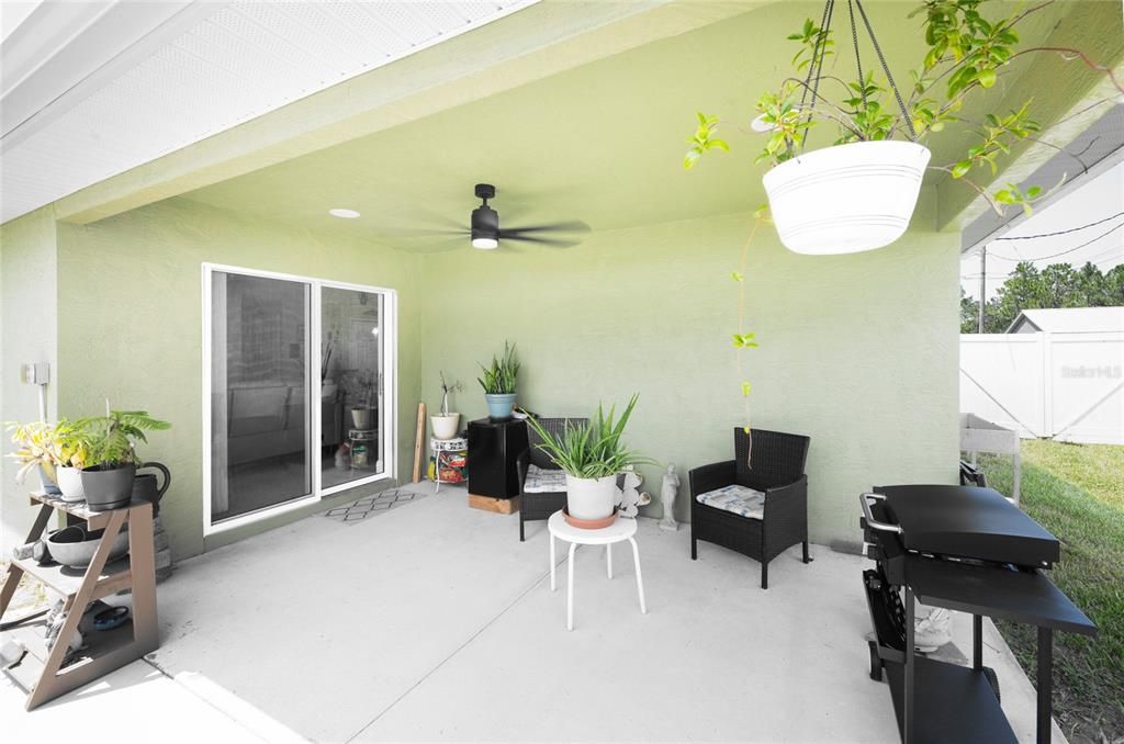 For Sale: $335,000 (2 beds, 2 baths, 1191 Square Feet)