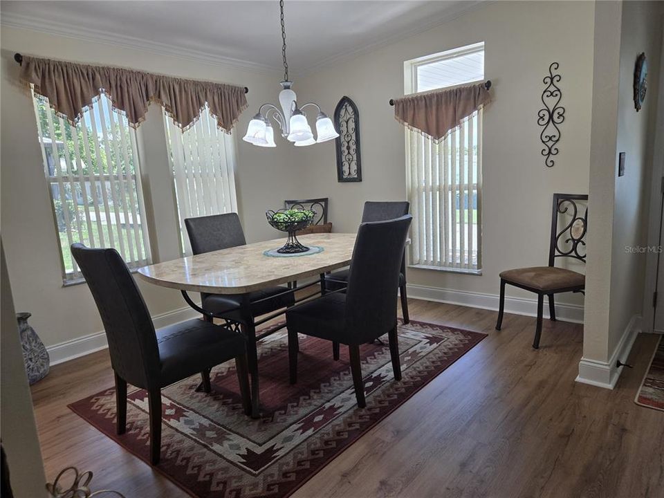 For Sale: $295,000 (2 beds, 2 baths, 1740 Square Feet)