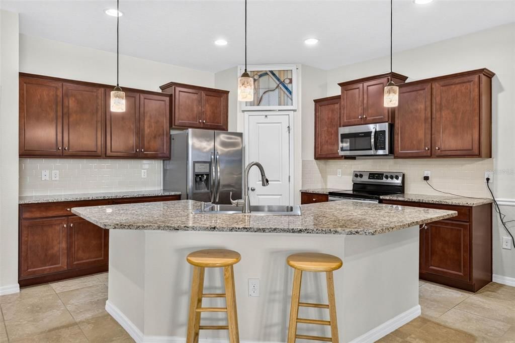 En Venta: $309,999 (3 camas, 2 baños, 1587 Pies cuadrados)
