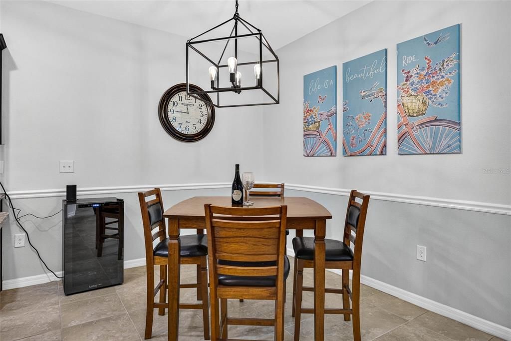 En Venta: $309,999 (3 camas, 2 baños, 1587 Pies cuadrados)