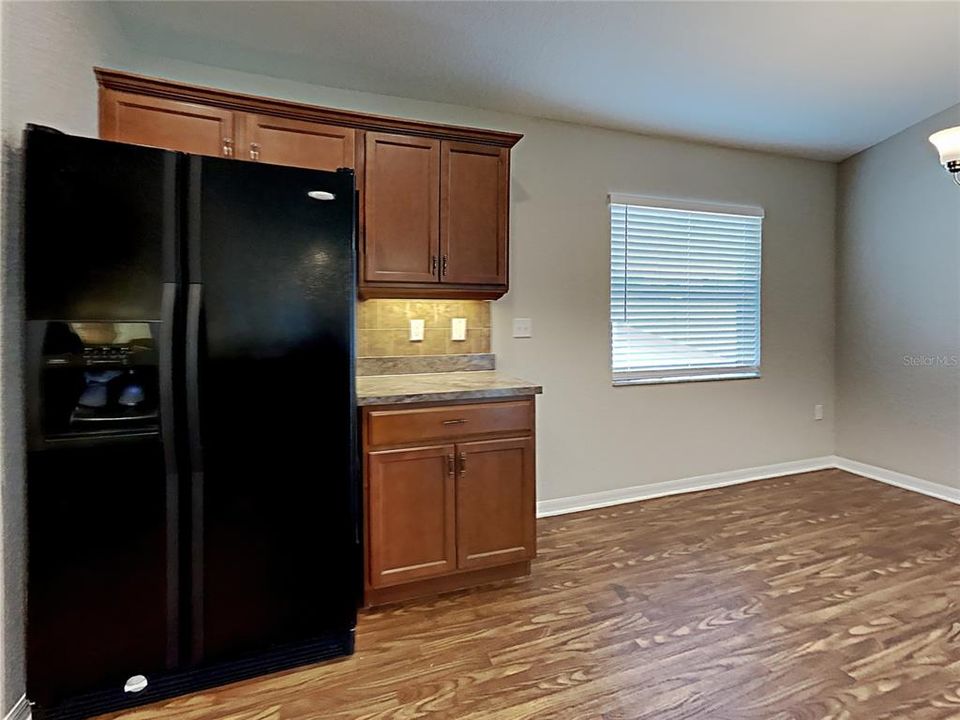 For Rent: $2,075 (3 beds, 2 baths, 1488 Square Feet)