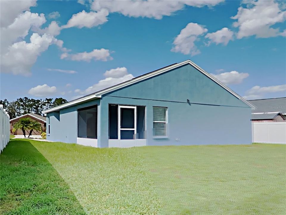 For Rent: $2,075 (3 beds, 2 baths, 1488 Square Feet)