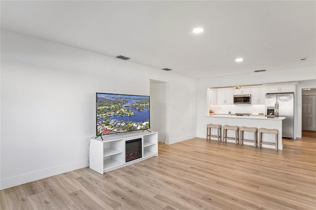 En Venta: $875,000 (5 camas, 3 baños, 3258 Pies cuadrados)