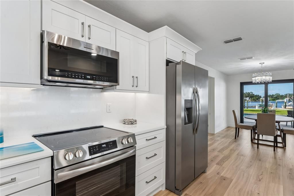 En Venta: $875,000 (5 camas, 3 baños, 3258 Pies cuadrados)