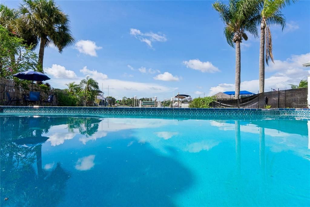 En Venta: $875,000 (5 camas, 3 baños, 3258 Pies cuadrados)