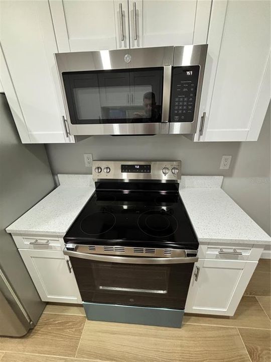 For Rent: $1,495 (1 beds, 1 baths, 638 Square Feet)