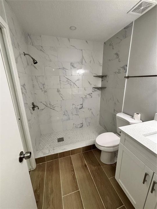 For Rent: $1,495 (1 beds, 1 baths, 638 Square Feet)