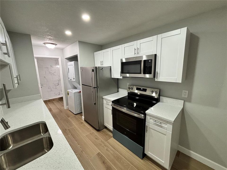 For Rent: $1,495 (1 beds, 1 baths, 638 Square Feet)