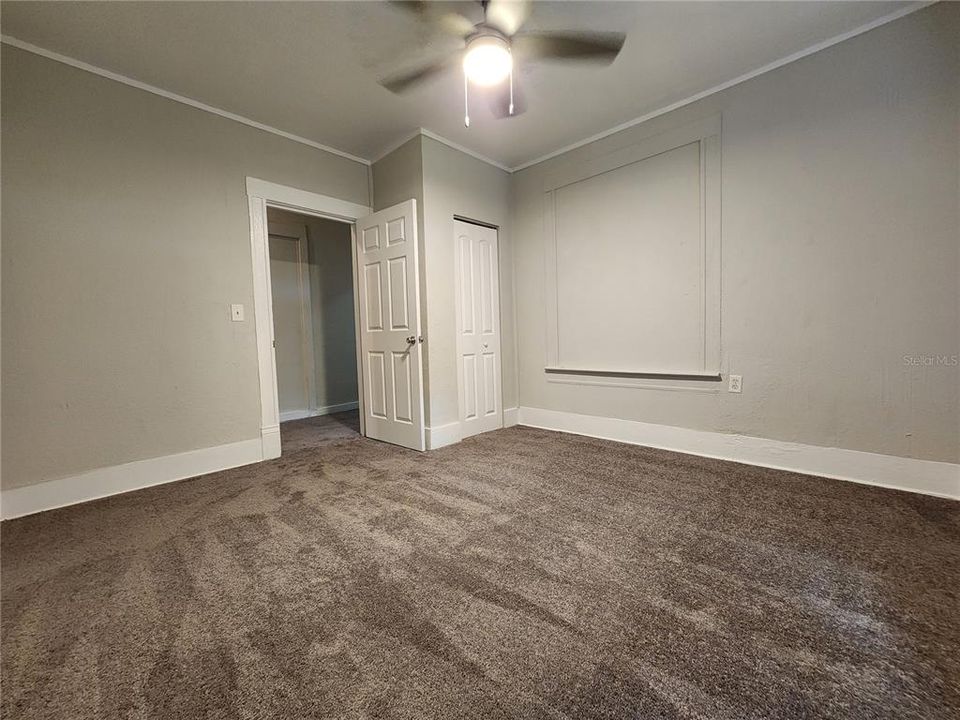 For Rent: $1,099 (3 beds, 1 baths, 1044 Square Feet)