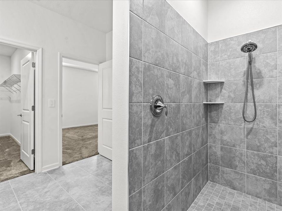 Active With Contract: $2,900 (4 beds, 3 baths, 2199 Square Feet)