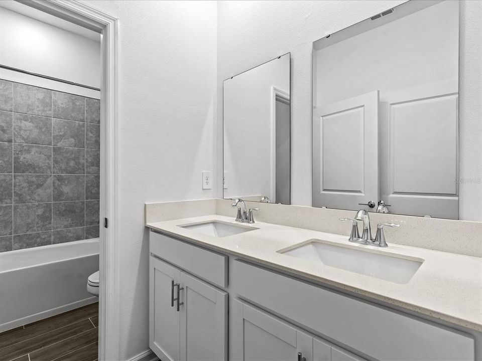 Active With Contract: $2,900 (4 beds, 3 baths, 2199 Square Feet)