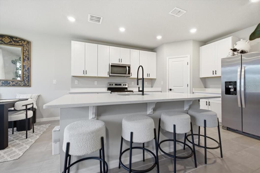 For Rent: $3,000 (4 beds, 3 baths, 1988 Square Feet)