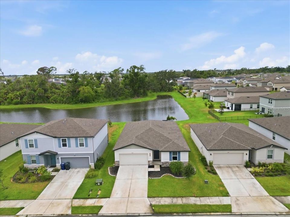 For Rent: $3,000 (4 beds, 3 baths, 1988 Square Feet)