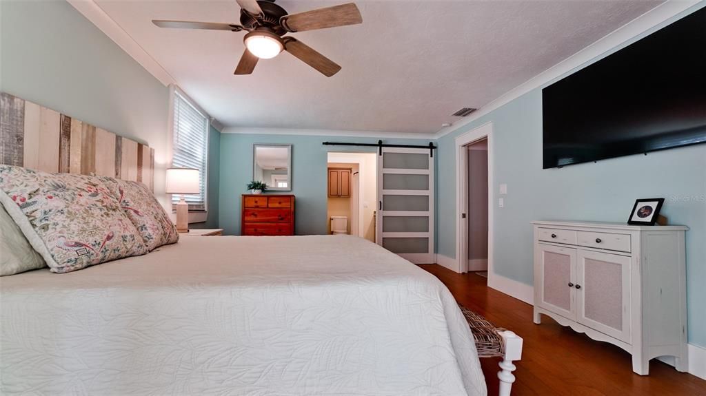 For Rent: $2,500 (3 beds, 2 baths, 1801 Square Feet)