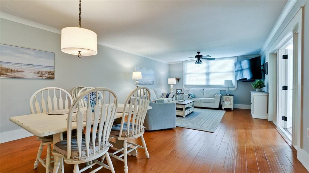 For Rent: $2,500 (3 beds, 2 baths, 1801 Square Feet)