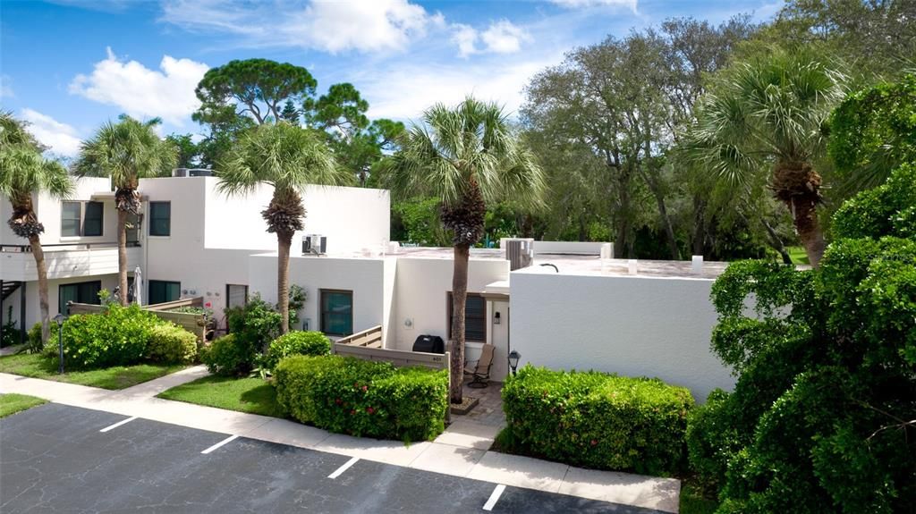 For Rent: $2,500 (3 beds, 2 baths, 1801 Square Feet)