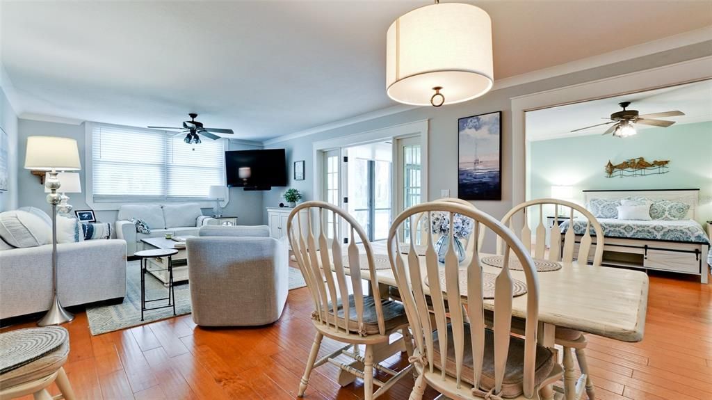 For Rent: $2,500 (3 beds, 2 baths, 1801 Square Feet)