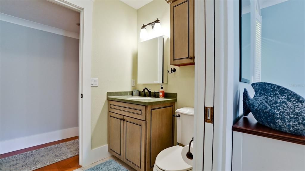 For Rent: $2,500 (3 beds, 2 baths, 1801 Square Feet)