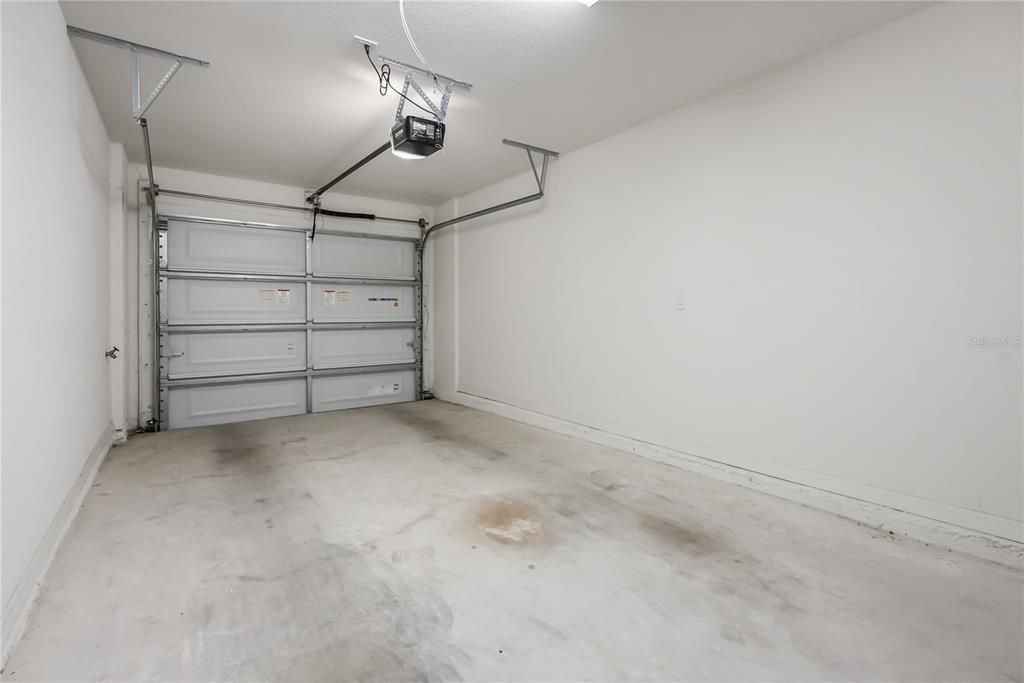 В аренду: $2,400 (3 спален, 2 ванн, 1726 Квадратных фут)