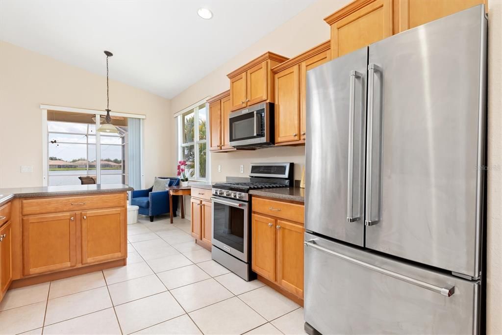 For Sale: $550,000 (3 beds, 2 baths, 2105 Square Feet)