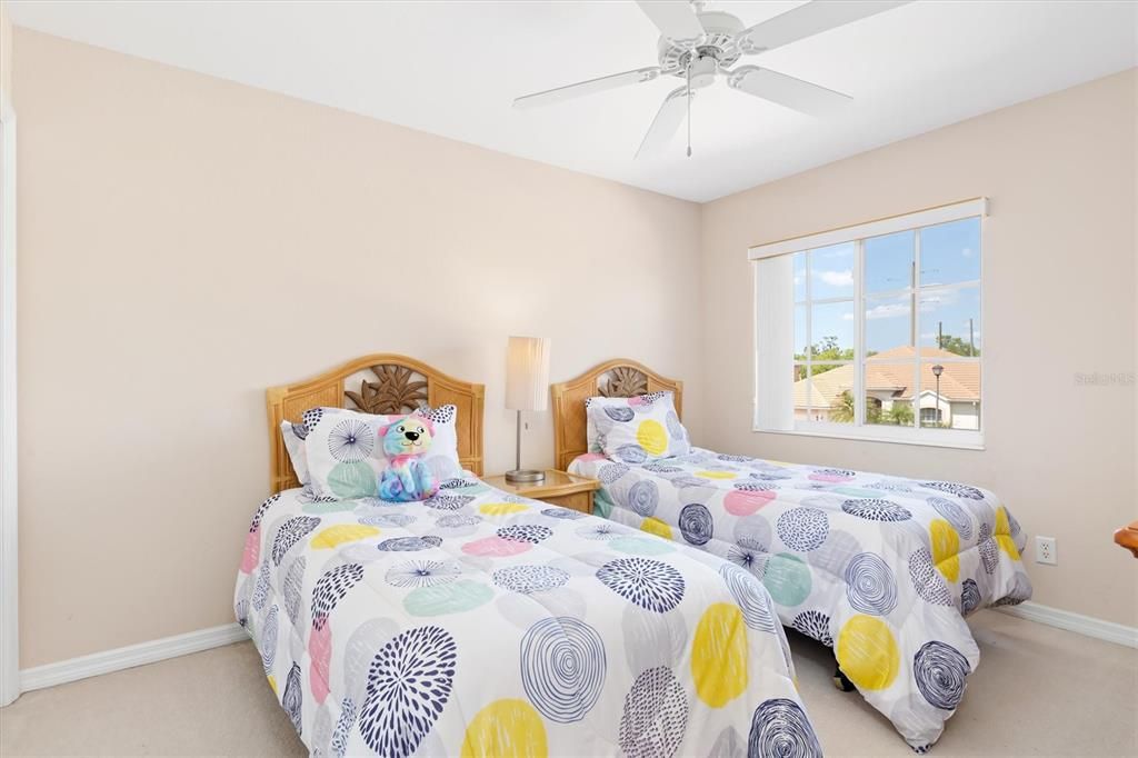 For Sale: $550,000 (3 beds, 2 baths, 2105 Square Feet)