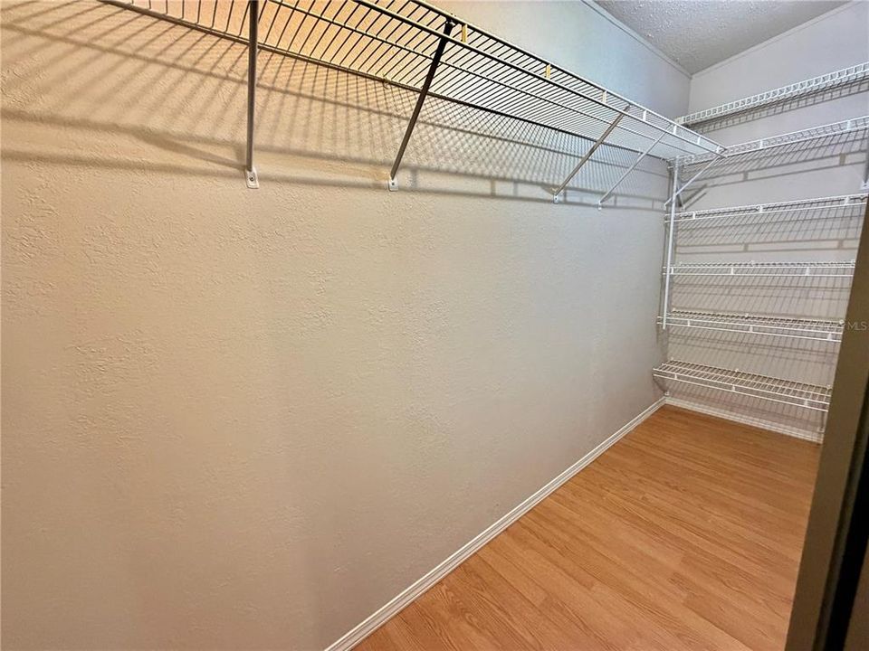 En Venta: $169,000 (2 camas, 2 baños, 1372 Pies cuadrados)
