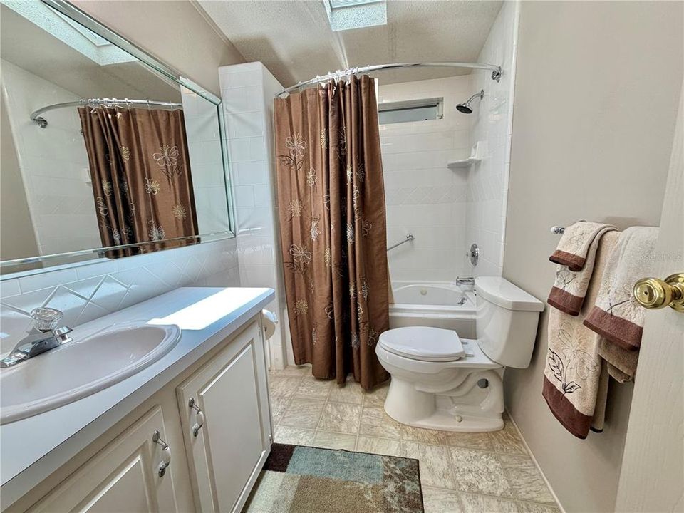En Venta: $169,000 (2 camas, 2 baños, 1372 Pies cuadrados)