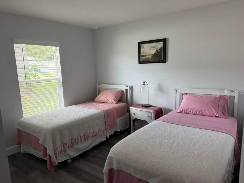 For Rent: $2,400 (3 beds, 3 baths, 1264 Square Feet)